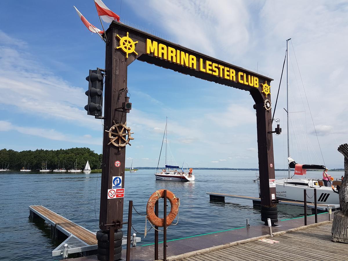 Marina Lester Club 리드제보 외부 사진